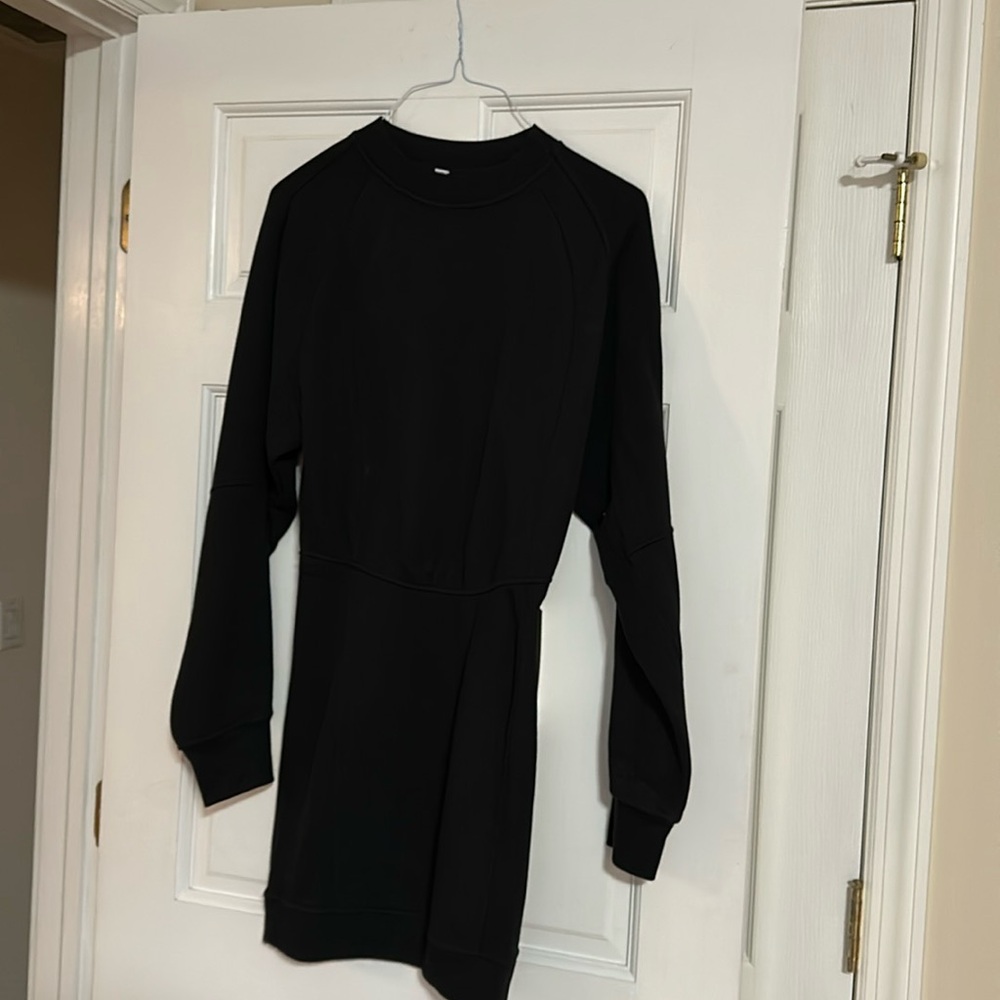 NWT Lululemon Black Scuba Long Sleeve Dress